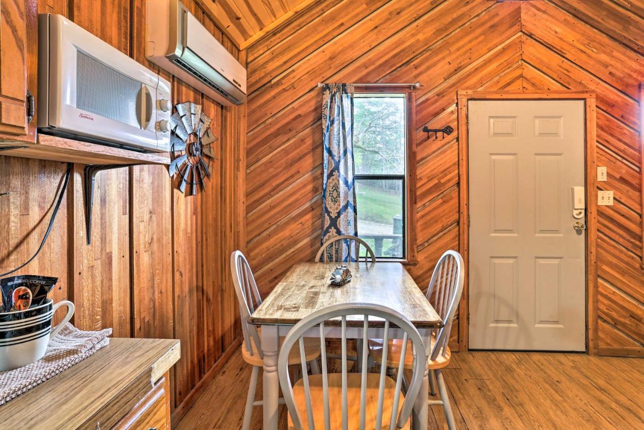 Rustic With Hot Tub Near Lake! * Broken Bow