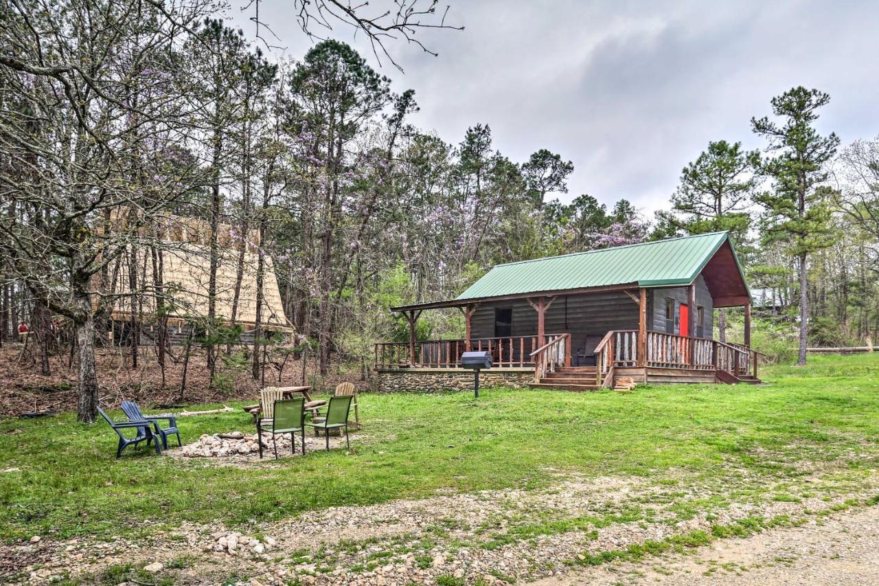 Rustic With Hot Tub Near Lake!